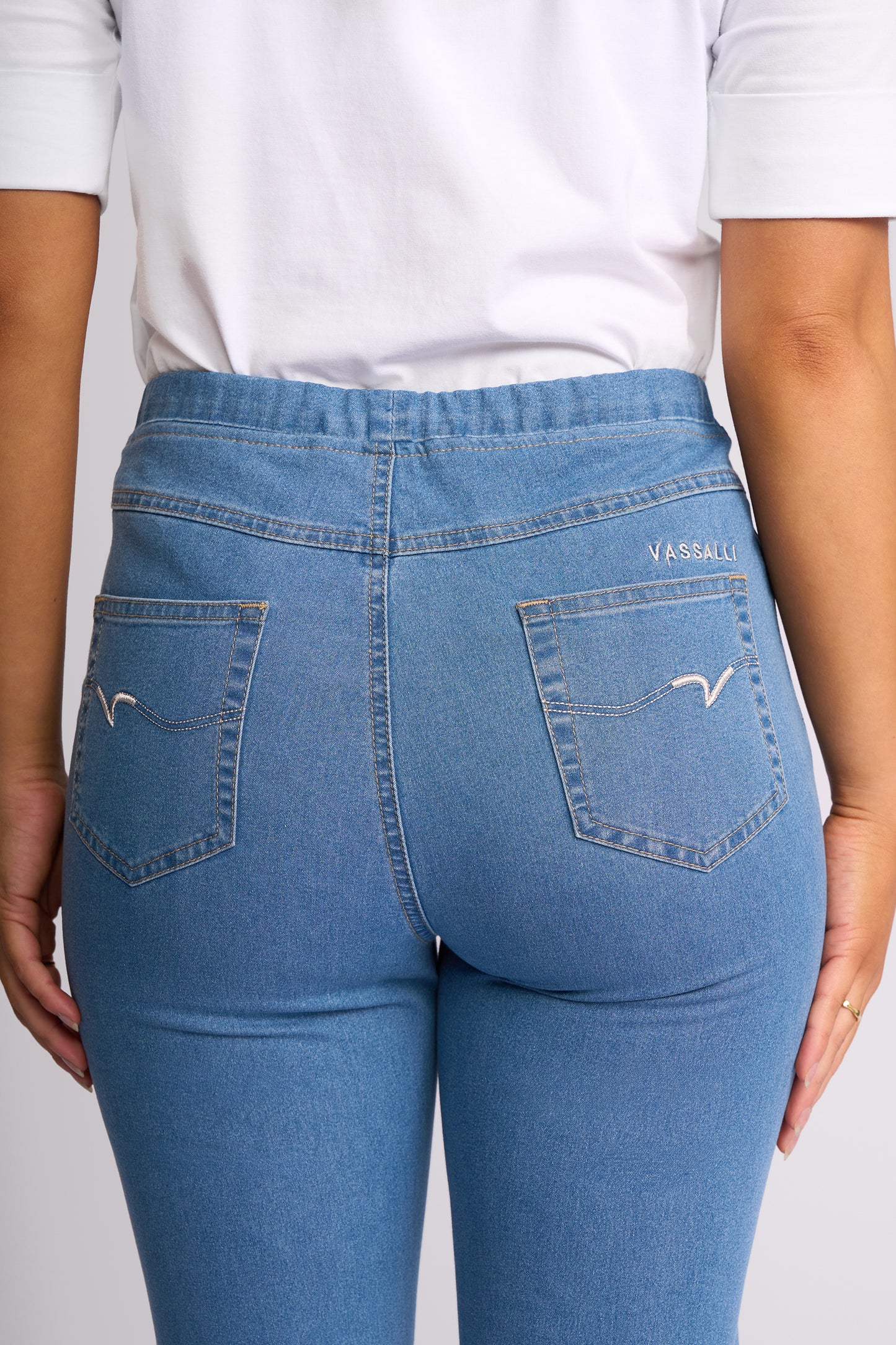 Sierra Pull On - Light Denim