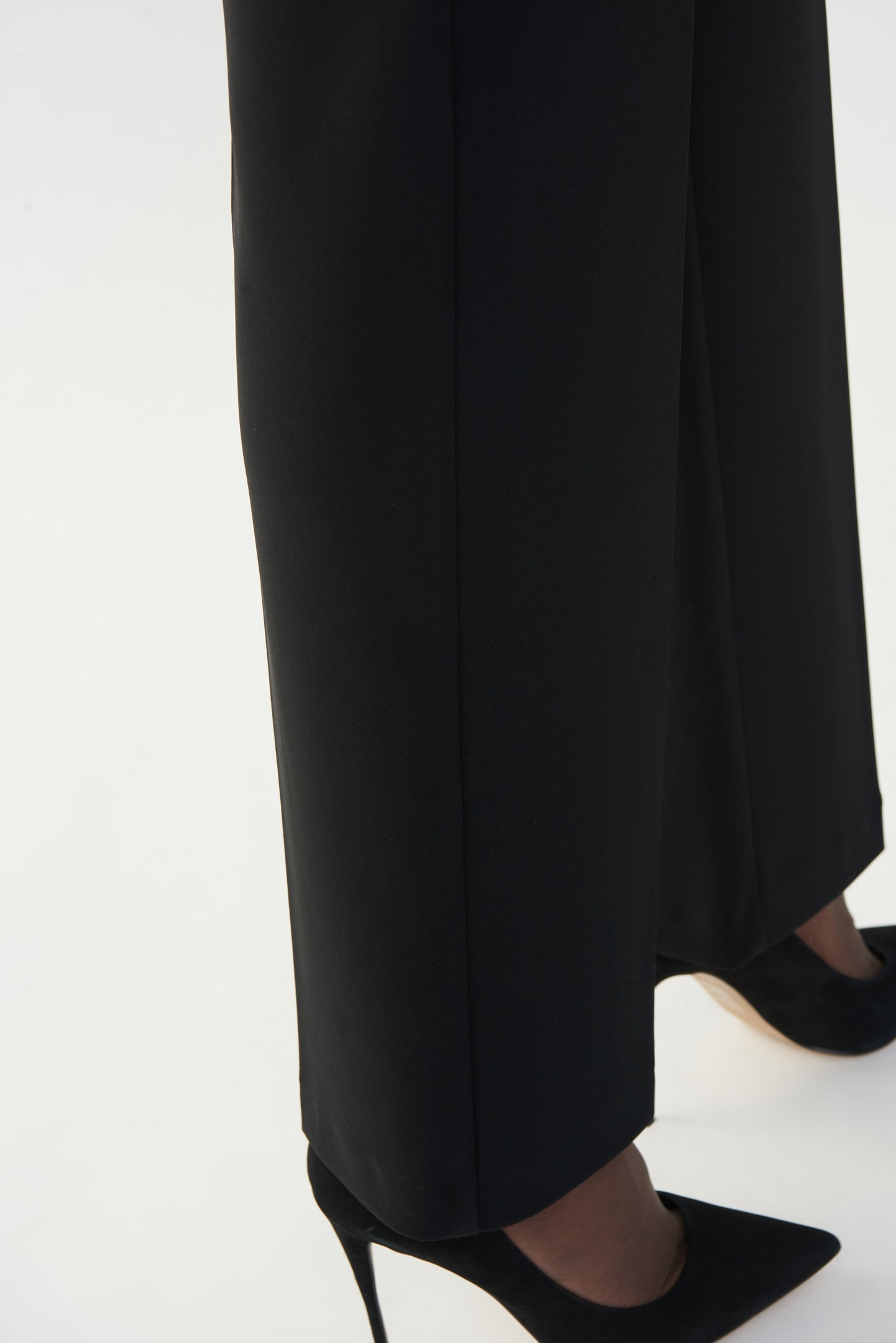 Classic Wide Leg Pant