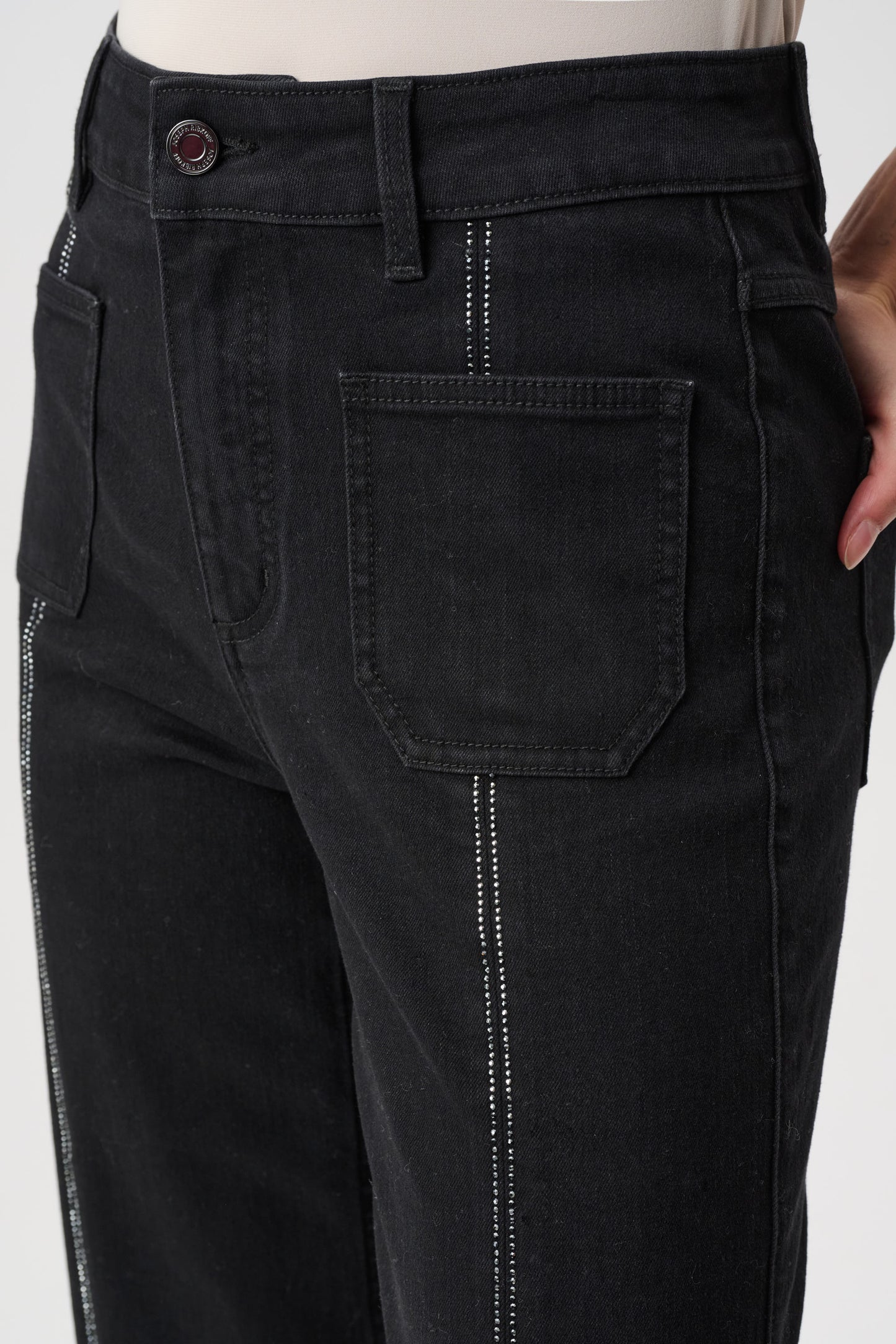 Claudia - Culotte Jeans With Embellished Front Seam