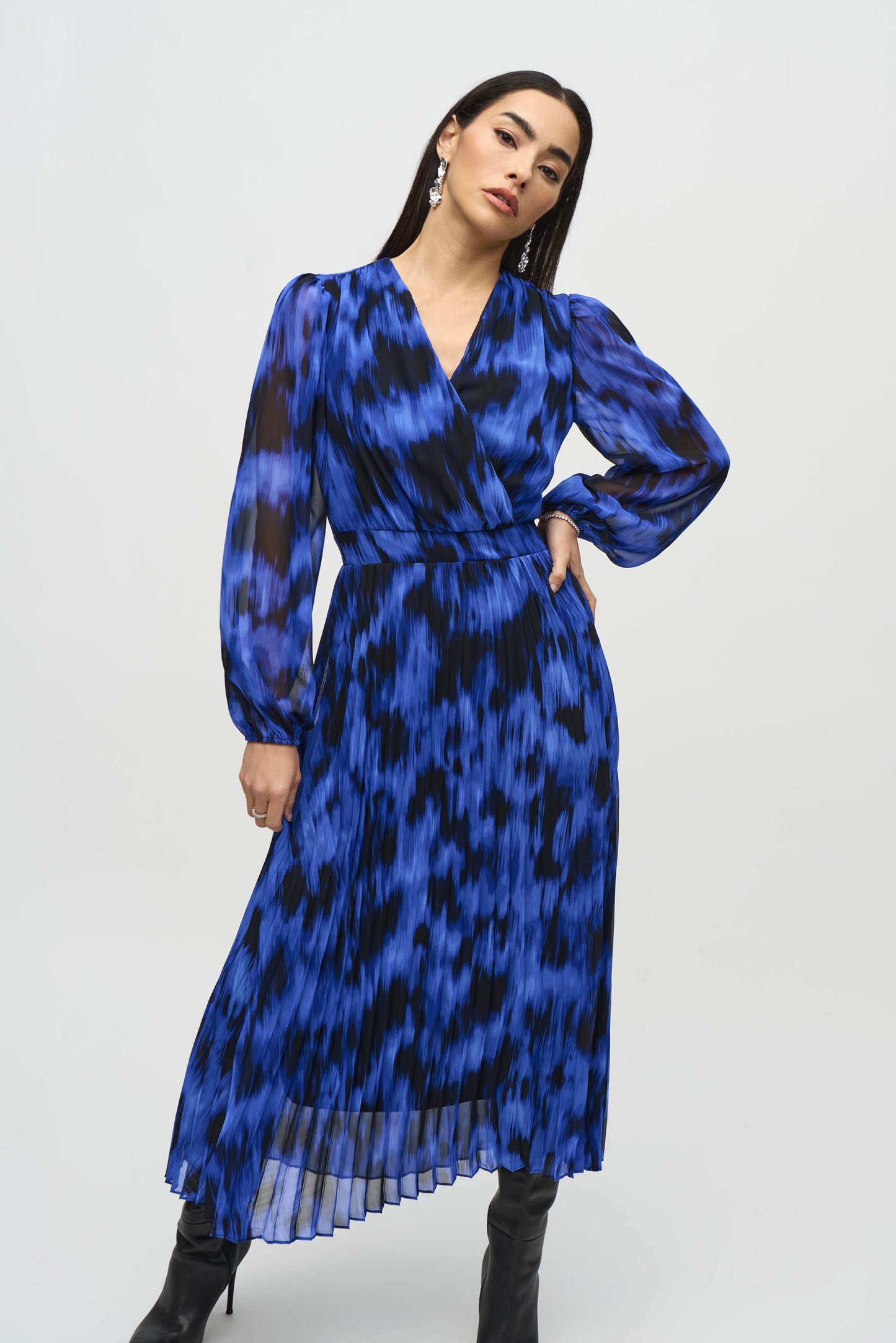 Chiffon Abstract Print Midi Dress