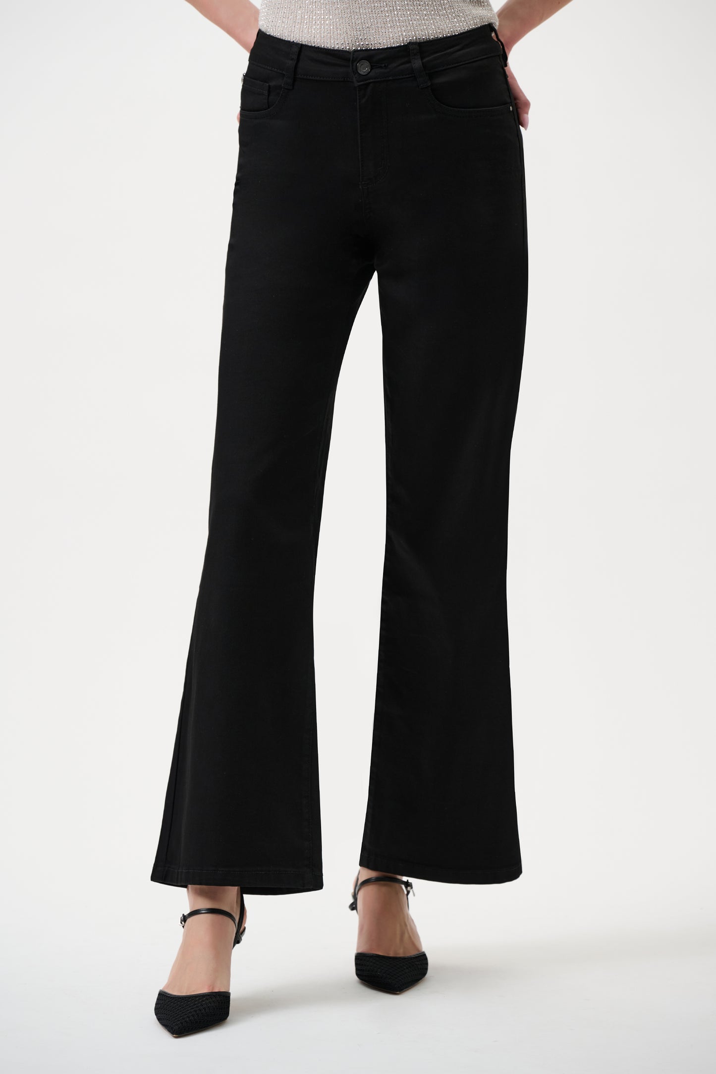 Goldie Classic Wide Leg Jean