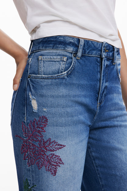 Embroidered Culotte Jean