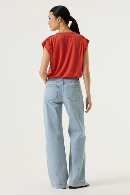 Paprika Tee