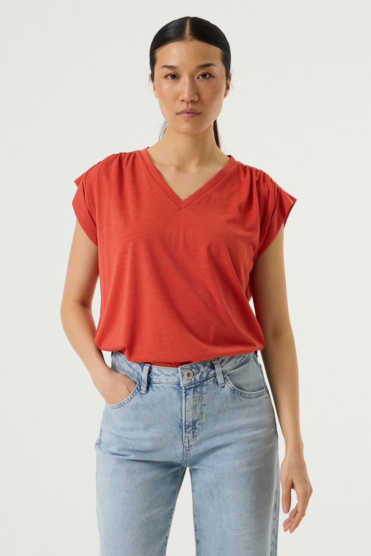 Paprika Tee