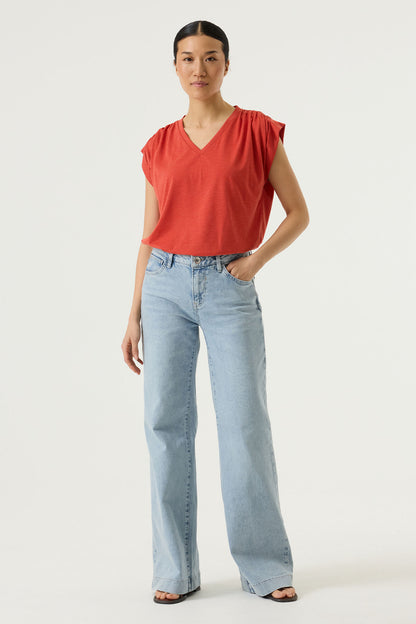 Paprika Tee